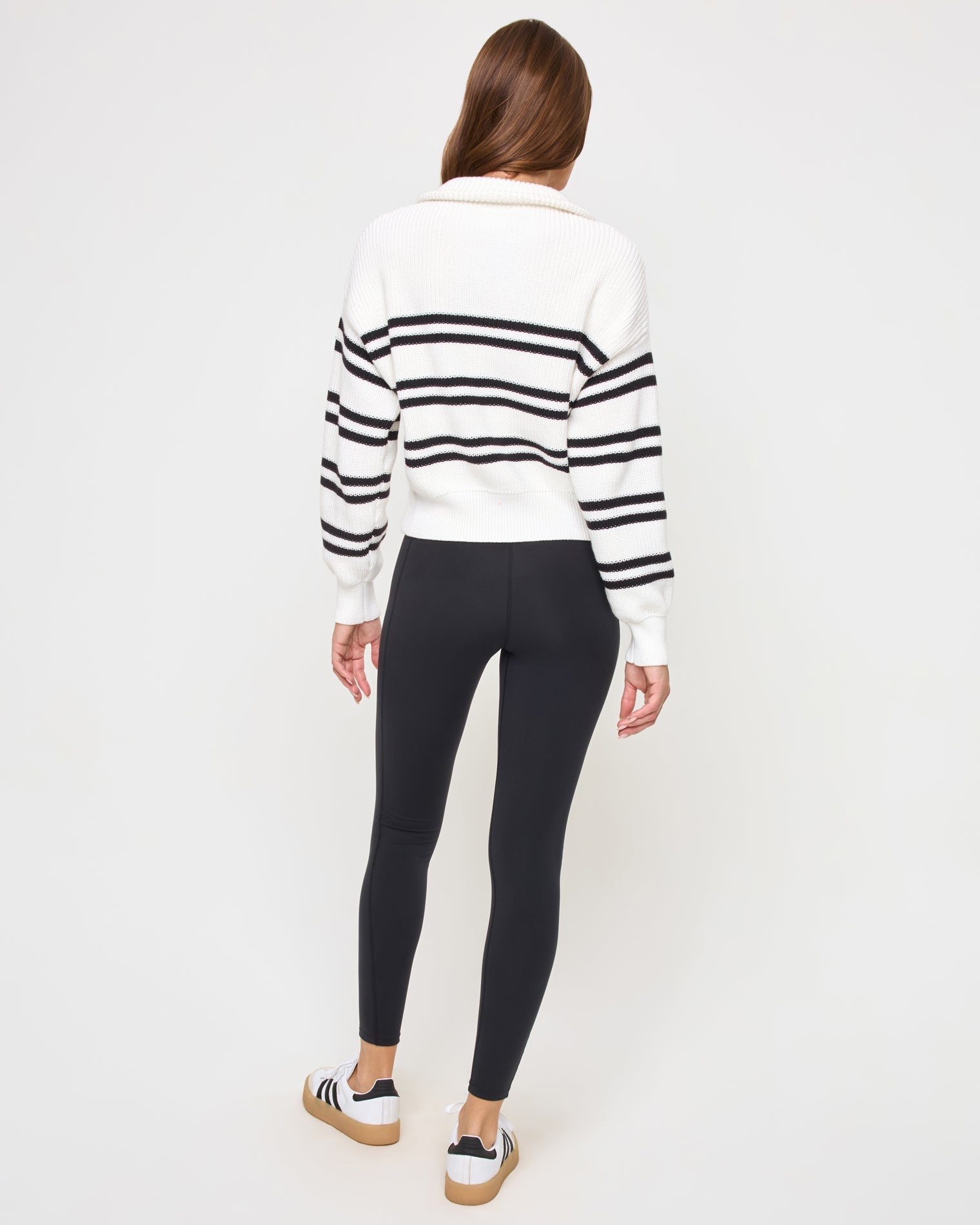 LSPACE Ultra Sweater - Black-White | LSPACE Online