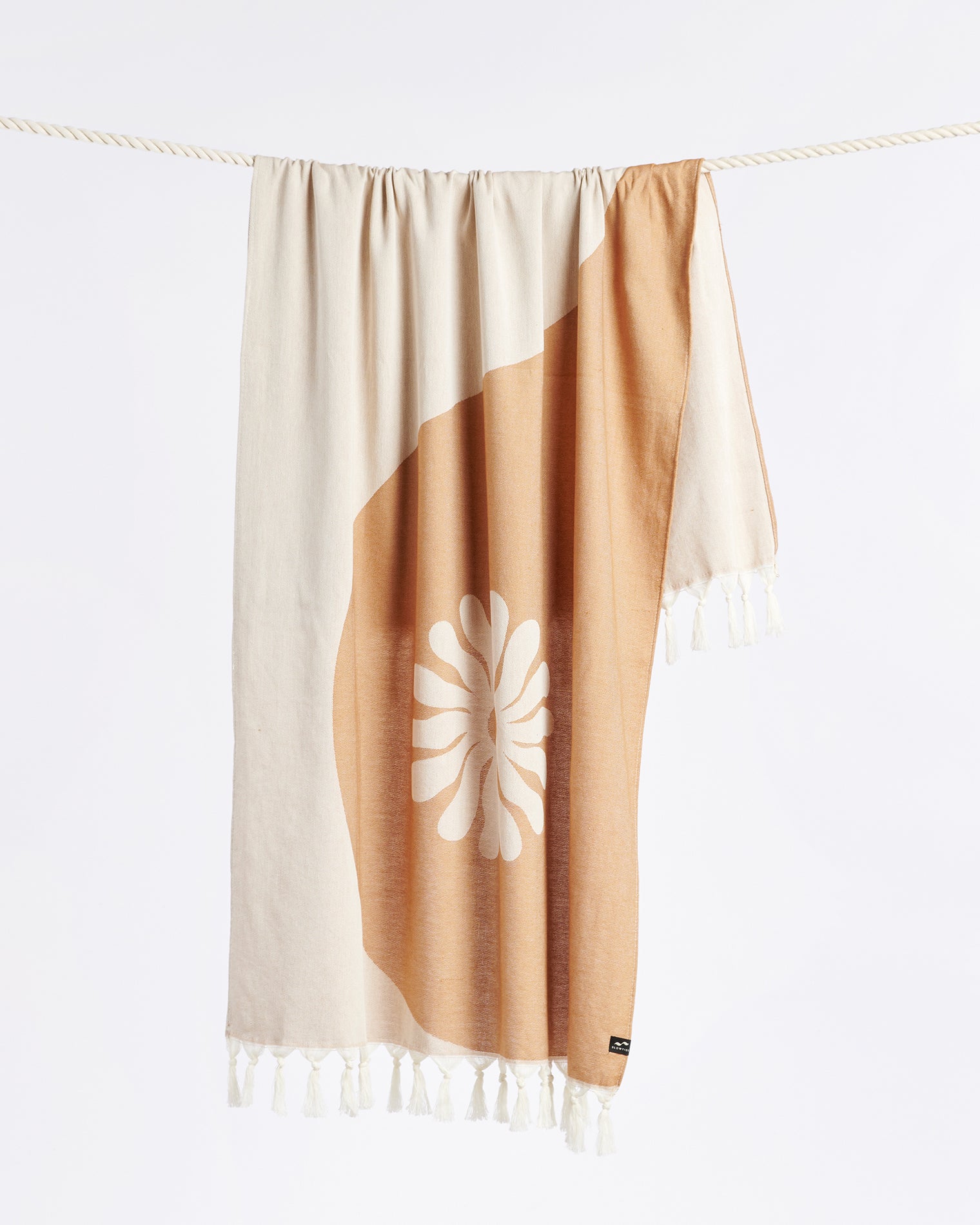 Slowtide Botanic Balance Turkish Towel - Brush | LSPACE For Sale